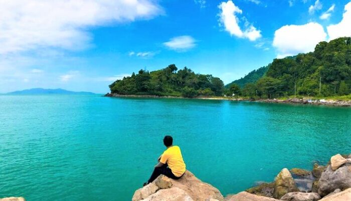 Pantai Wartawan Muncul di Hari Pers Nasional, Yuk Intip Fasilitas dan Keindahanya!