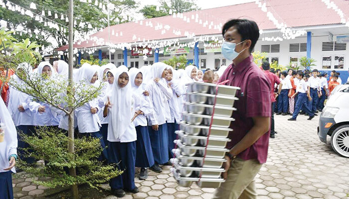 Sudah Setahun Lebih Berjalan, Program MBG di Padang Baru Terealisasi 50 Persen