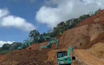 Jalan Malalak Akhirnya Tembus! Bupati Agam Pastikan Akses Kembali Lancar Sebelum Lebaran