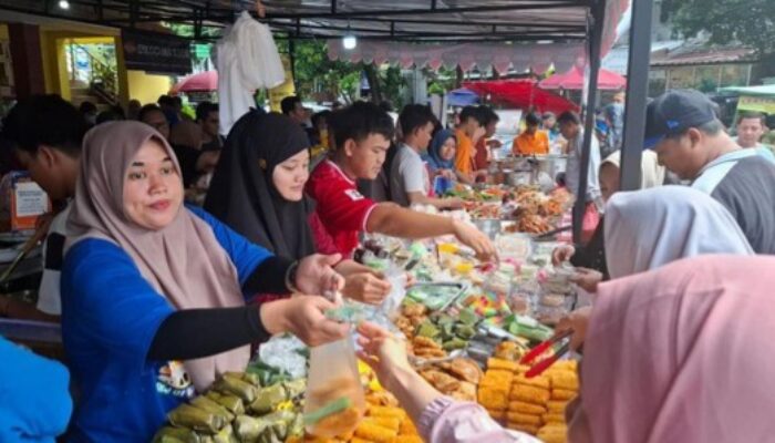 20 Lokasi “Pasa Pabukoan” dengan Menu Takjil Terlengkap di Kota Padang