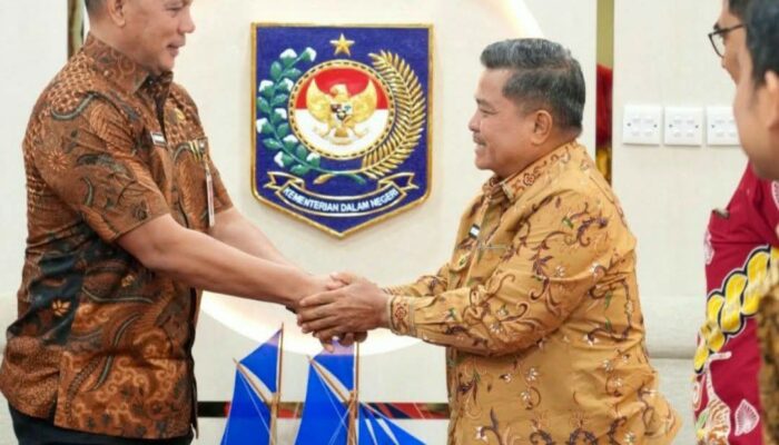 Nagari Persiapan Sudah 7 Tahun, Bupati Agam Lanjutkan Perjuangan Pemekaran di Kemendagri
